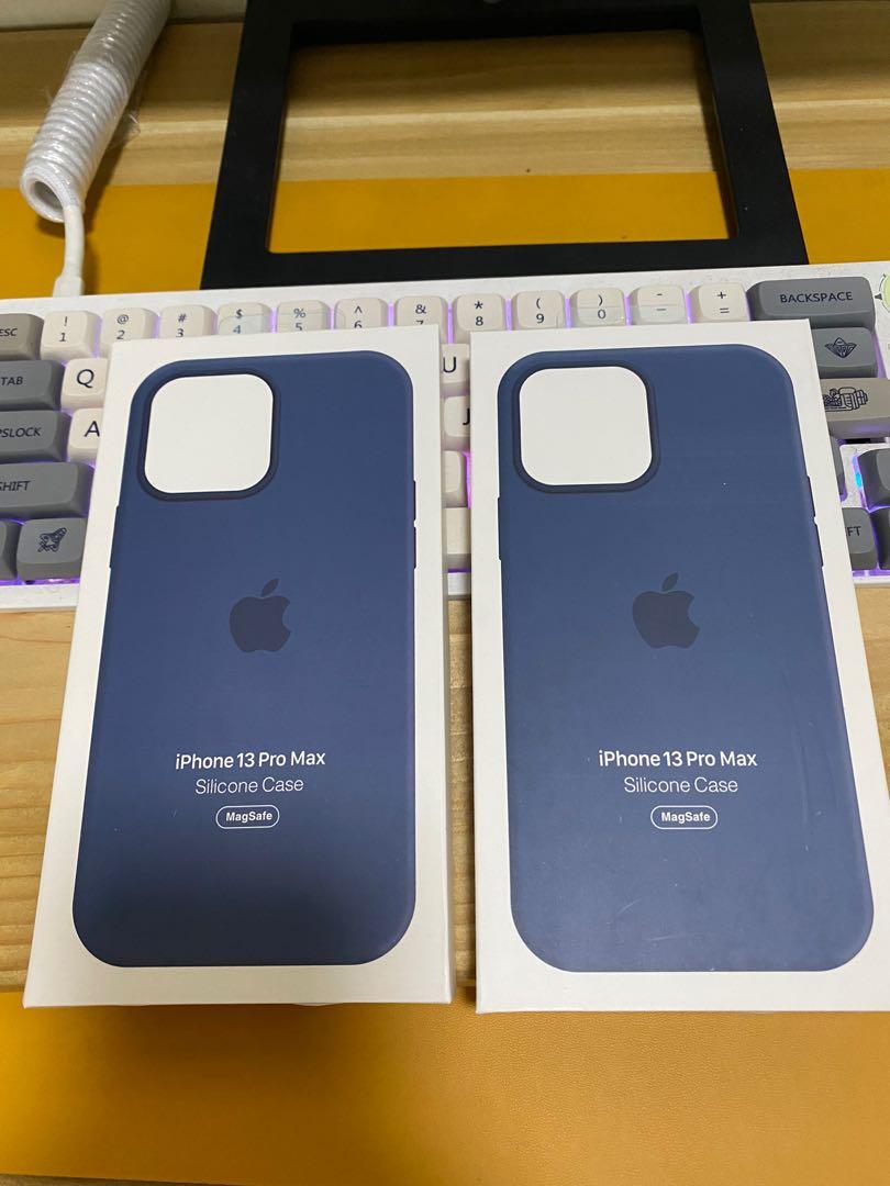 iPhone 13 Pro Max Magsafe Silicone Case (Category: Cases & Sleeves) located in Manila. Submitted by razelysonn (Listing ID 1136807748, Image 1). Description: .