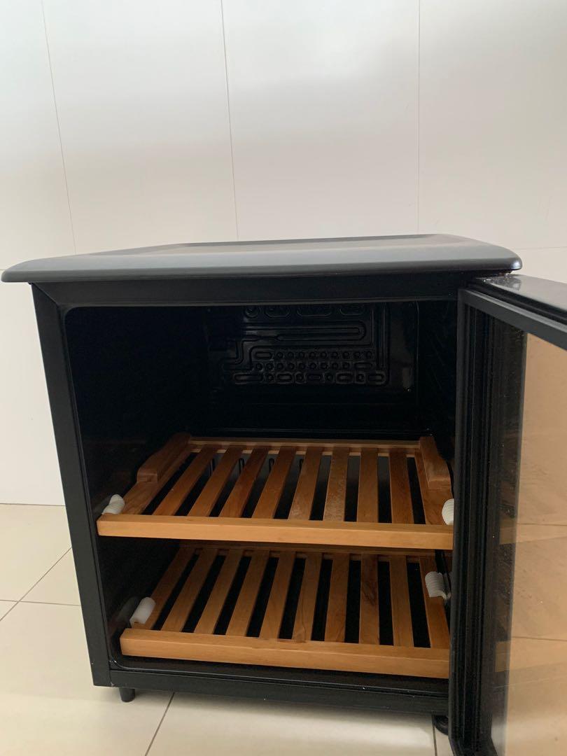 Kadeka wine chiller (15 bottles), TV & Home Appliances, Kitchen