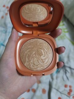 (Category: ) located in . Submitted by beauty_fashion_sale (Listing ID 1136838487, Image 1). Description: .