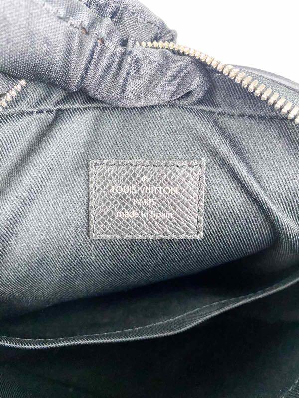 Louis Vuitton Taiga Anton Pochette Men's Messenger Bag M33431