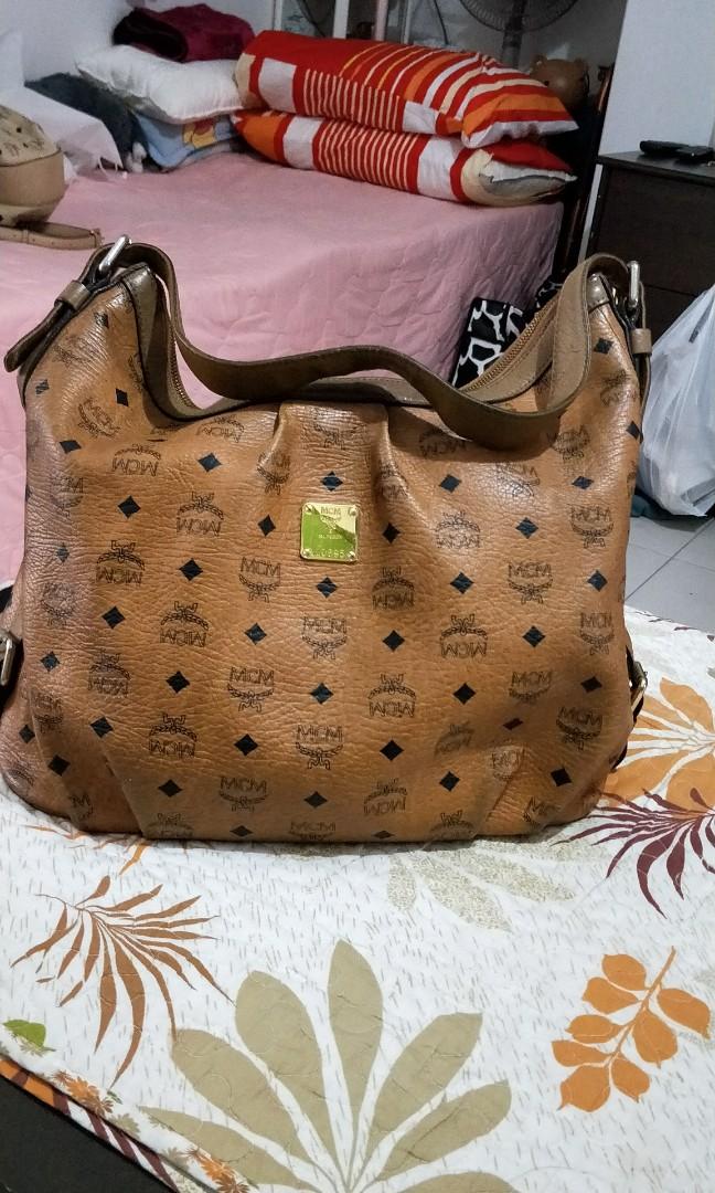 Mcm shoulder store bag price