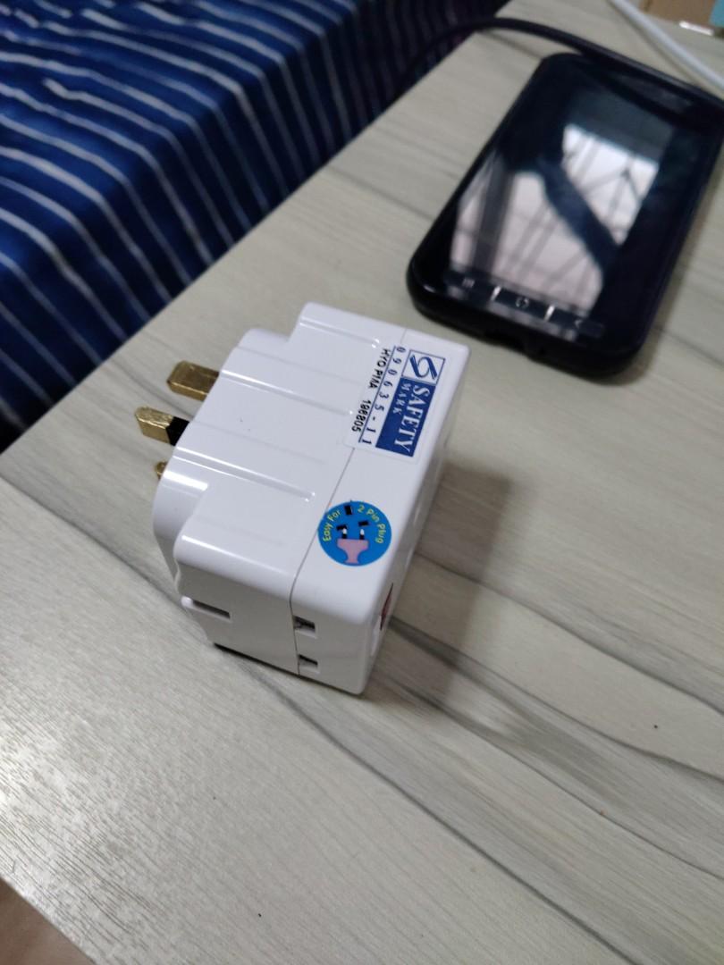 Multi Plug Extension (Category: Electrical, Adaptors & Sockets) located in Singapore. Submitted by manpreet.singh-41042 (Listing ID 1136765285, Image 2). Description: .