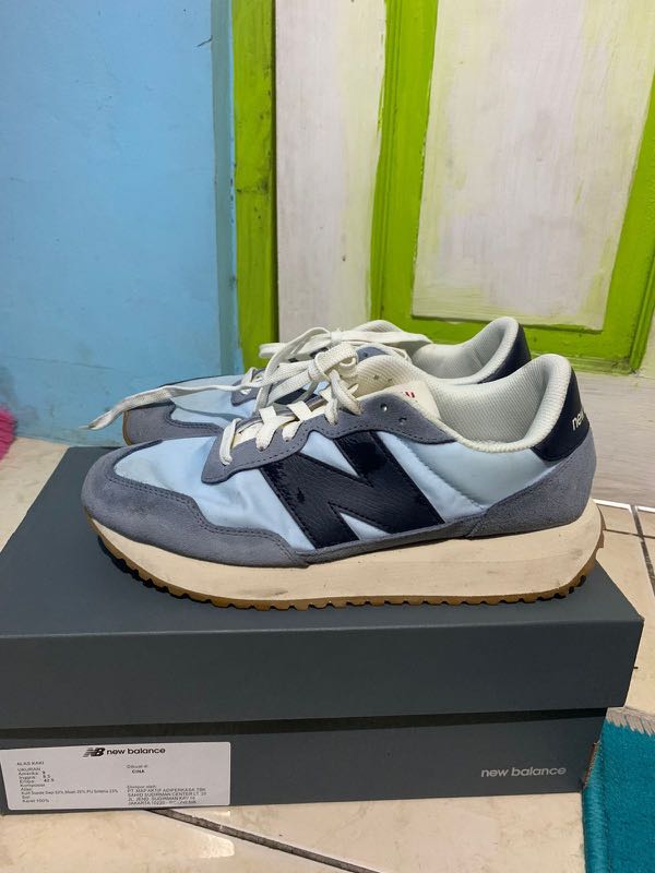 New Balance 237 vintage core Men's Sneaker shoes, Fesyen Pria, Sepatu ,  Sneakers di Carousell