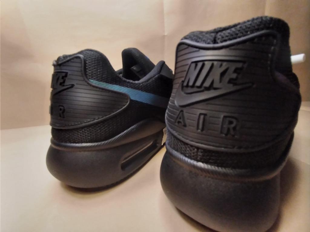 Nike US 6.5 womens 9 mens Euro 37.5 and 42.5 Men s Fashion