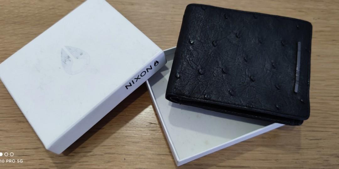 Nixon brand new 100% leather wallet ostrich design (Category: Wallets & Card Holders) located in Singapore. Submitted by tuv2015 (Listing ID 1136757018, Image 1). Description: Brand new in a box unused. Brand new selling $169. Call or sms 90192343 to deal..