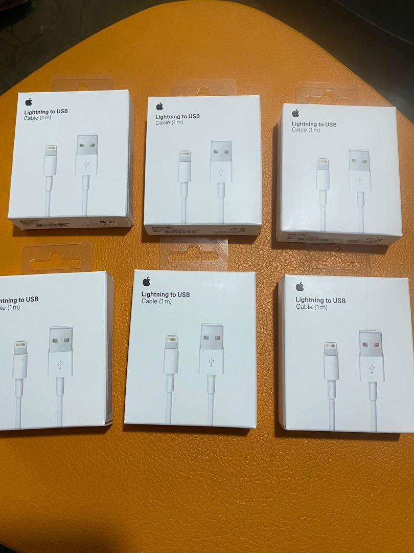 Original iPhone Lightning Cable (Category: Chargers & Cables) located in Manila. Submitted by razelysonn (Listing ID 1136814537, Image 1). Description: pm me.