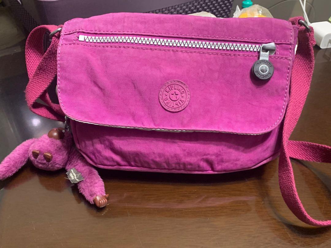 Original Kipling cross body bag (Category: Cross-body Bags) located in Quezon City. Submitted by lunamond (Listing ID 1136819418, Image 1). Description: Good as new , nice color to matched on. Classy look.