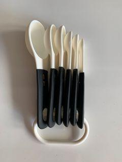OXO measuring spoon