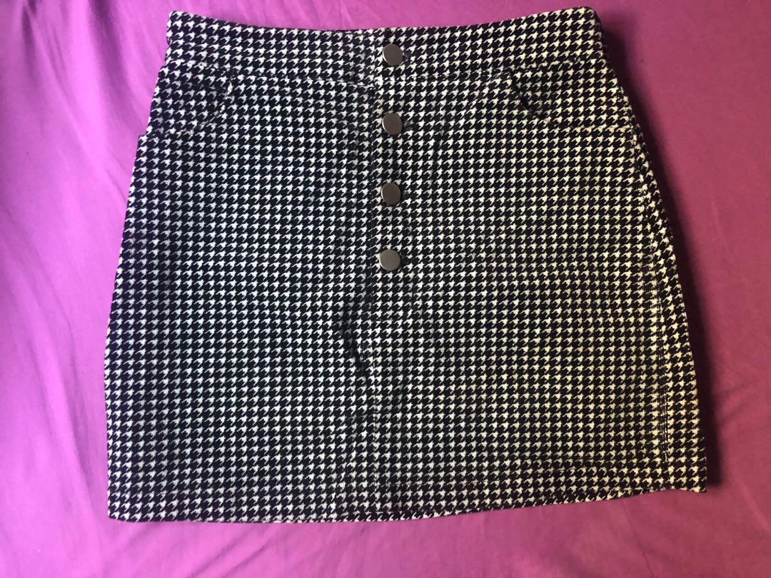pencil button up skirt, Women's Fashion, Bottoms, Skirts on Carousell