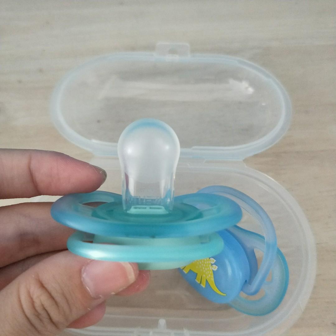 Philips Avent ultra air pacifiers, Babies & Kids, Nursing & Feeding