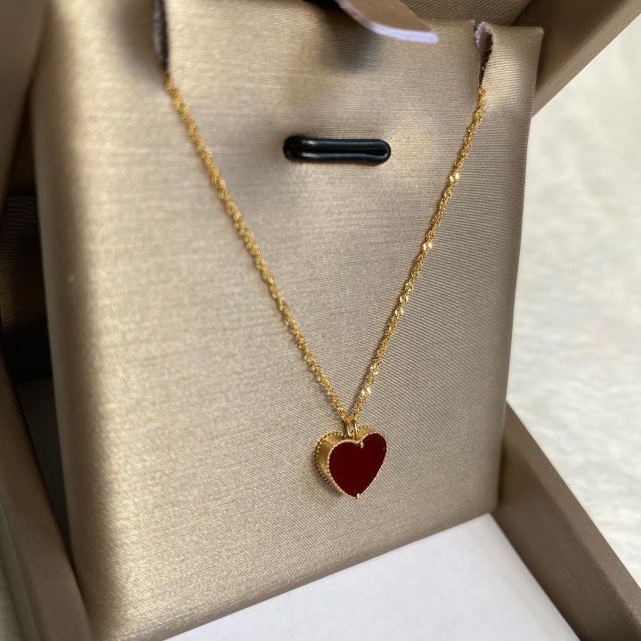 RED HEART NECKLACE, Women's Fashion 