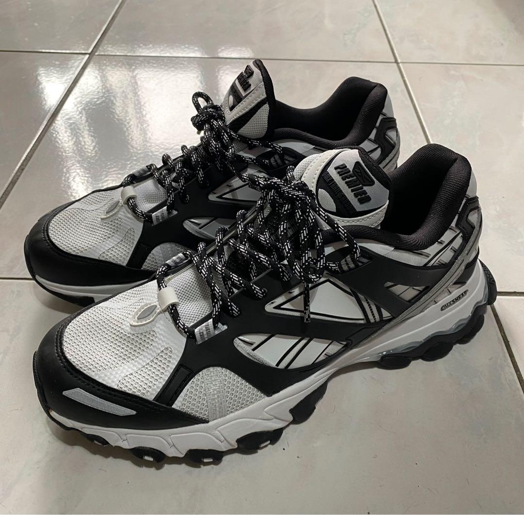 REEBOK DMX TRAIL SHADOW RUNNING 男鞋慢跑鞋運動休閒休閒鞋EF8819 US 9.5, 他的時尚, 鞋, 運動鞋在旋轉拍賣