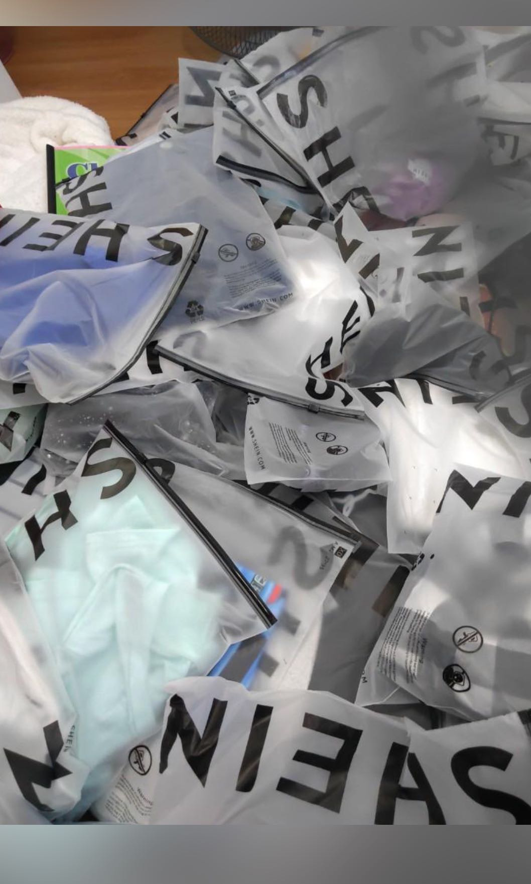 Shein pouch clearance