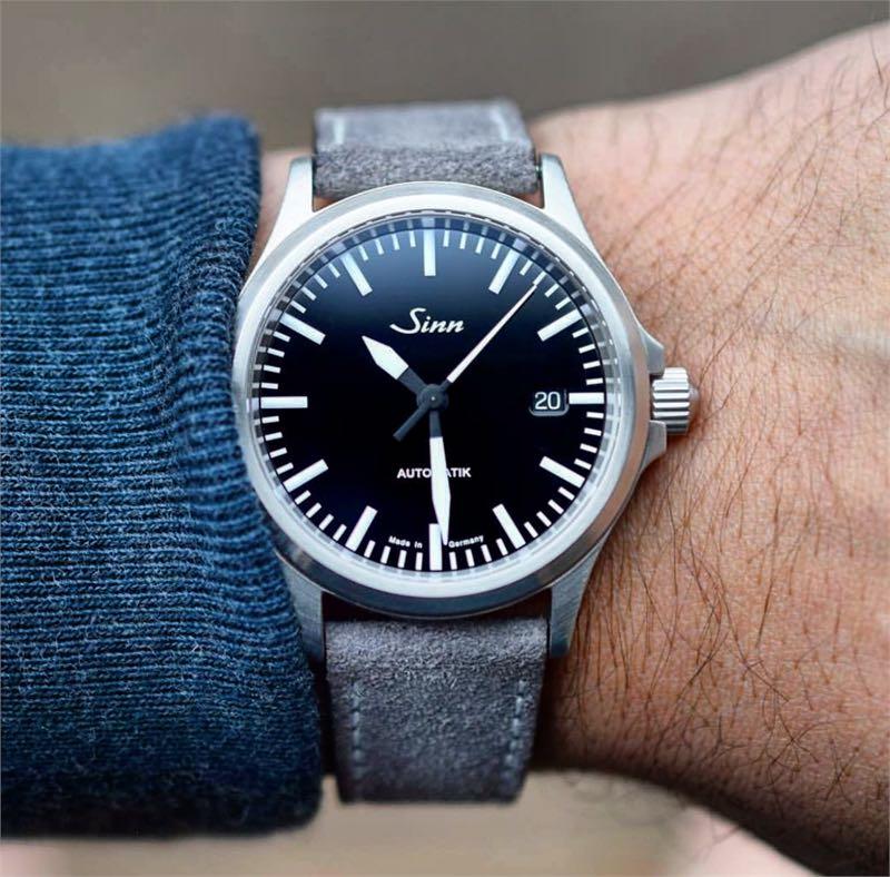 Sinn 556 I Bracelet AND free Sinn strap Modern Pilot Watch from