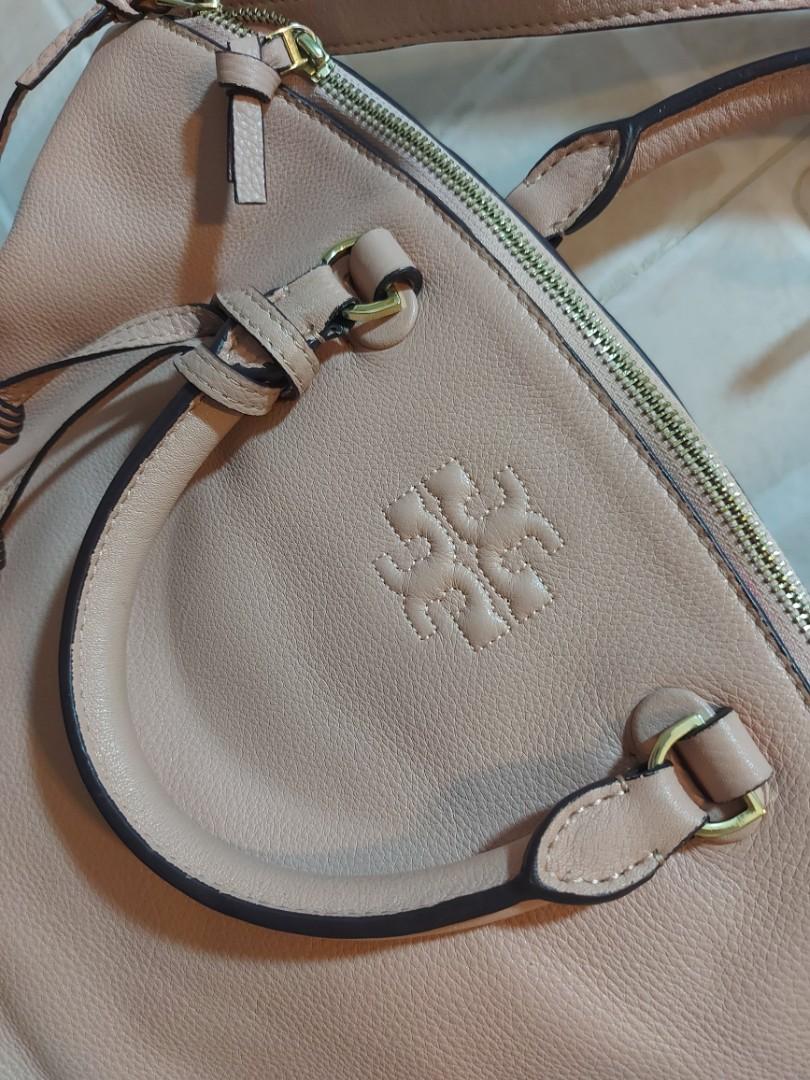 Tory Burch （分類：手袋及銀包）位於 Hong Kong。 由 jajopig 提交（商品編號 1136834855，圖片 3）。簡介： 9成新，極少用，4角冇花。