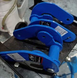 Toyota Hiace Shackle