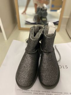 （分類：）位於 。 由 elizavaveda 提交（商品編號 1136677643，圖片 1）。簡介： 。