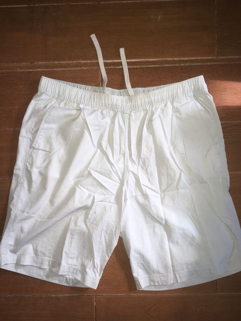 Uniqlo white top shorts