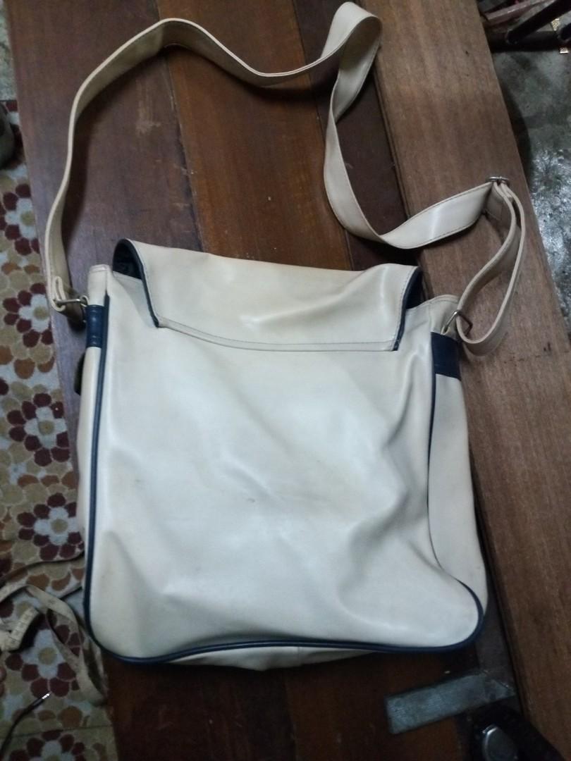 Vintage body glove sling bag, Men's Fashion, Bags & Wallets, Sling Bags