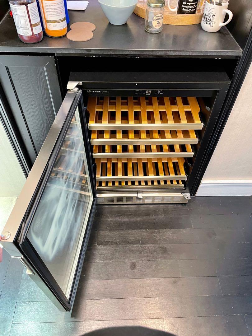 Vintec wine fridge V40SGRE, TV & Home Appliances, Kitchen Appliances