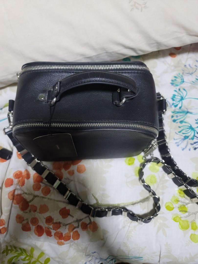 Zara Camera bag with double zipper and separate compartments with metal