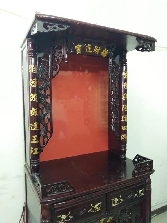 神櫃 神枱櫃 兩層 櫃內有一塊拉板用作擺放生果 招財進寶 聚寶堂 呎吋：寬89 x 深60 x 高206 cm 20年 台灣制 ...