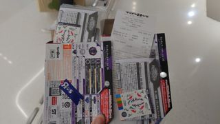 （分類：）位於 。 由 overmydeadb0dy 提交（商品編號 1136935561，圖片 1）。簡介： 。