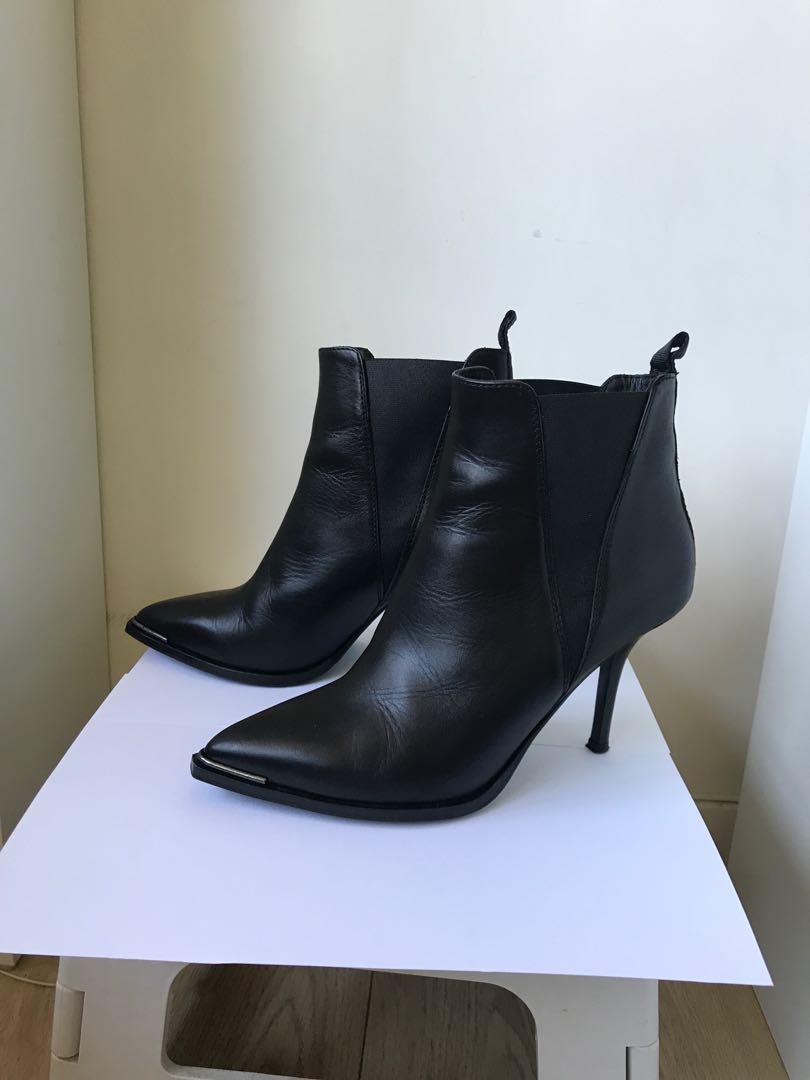 Acne studios jemma boots 2025
