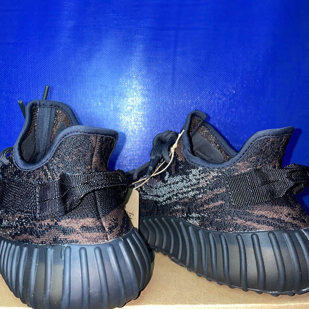 ADIDAS YEEZY BOOST 350 V2 MX ROCK, Fesyen Pria, Sepatu , Sneakers di  Carousell