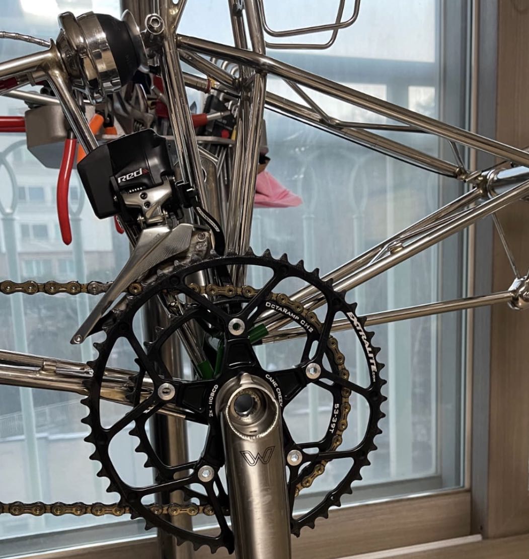 Alex moulton double pylon 2021 used 3 times full chrome, Sports