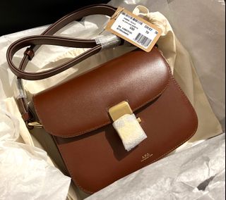 （分類：）位於 。 由 feliciafa 提交（商品編號 1137010074，圖片 1）。簡介： 。