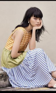(Category: ) located in . Submitted by byebyemywardrobe (Listing ID 1136907763, Image 1). Description: .