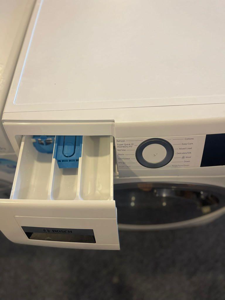 Bosch Serie 6 Washer dryer 10/6kg 1400 rpm WDU28560GB Condition 8/10