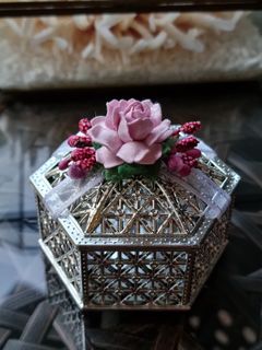 Bunga rampai holder/ bunga rampai, Hobbies & Toys, Stationery & Craft ...