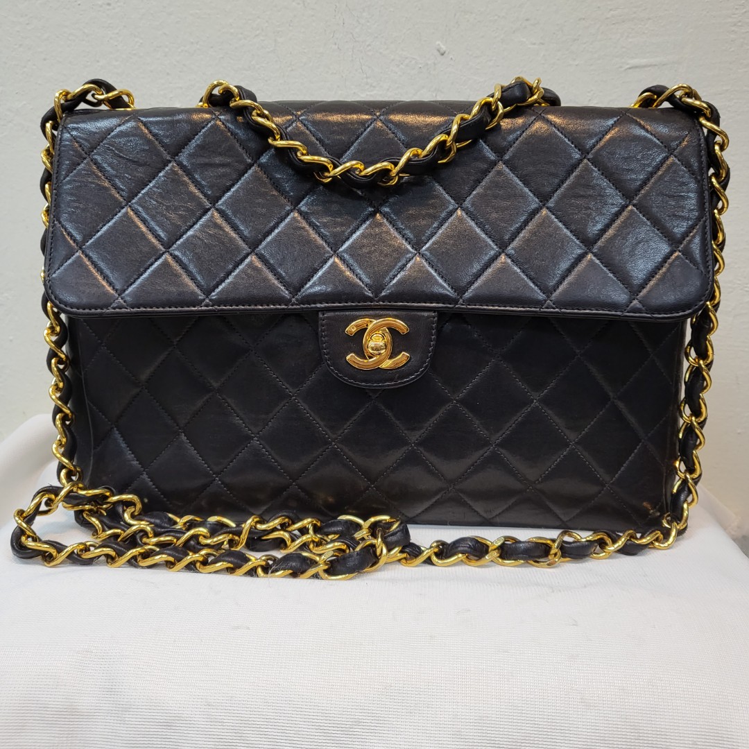 Lovely Chanel Timeless Medium limited edition single flap bag in black   beige twotone quilted lambskin Leather ref748796  Joli Closet