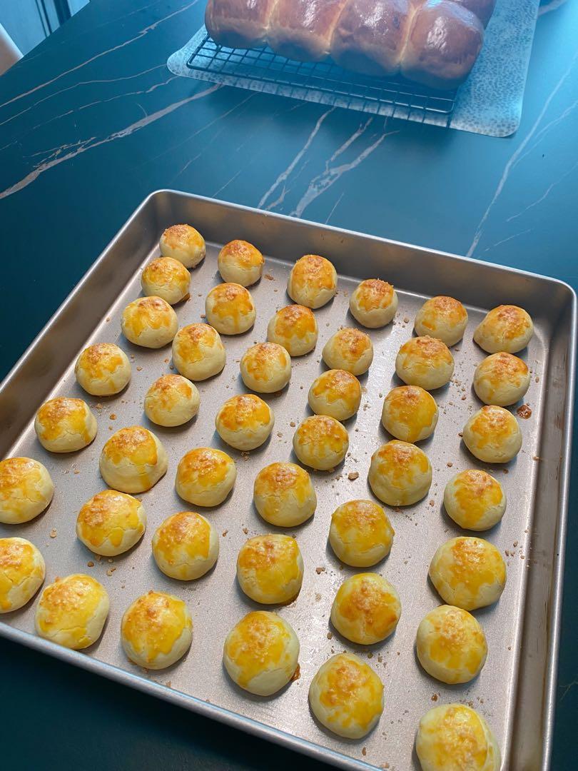 Parmesan Cheese Pineapple Tart, Food & Drinks, Homemade Bakes on Carousell