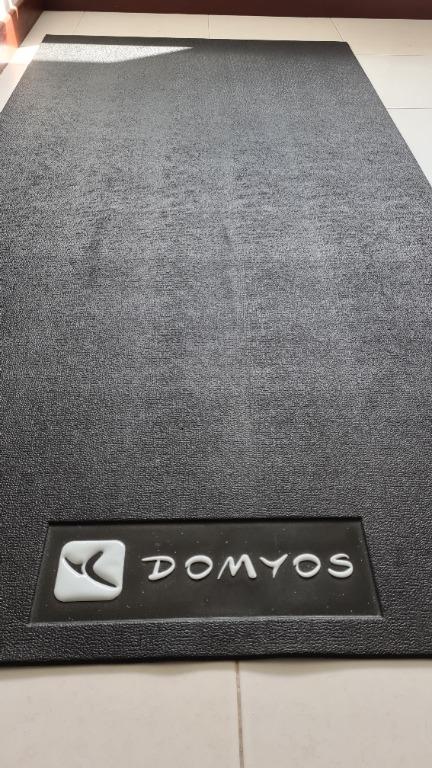 Domyos gym floor mat top