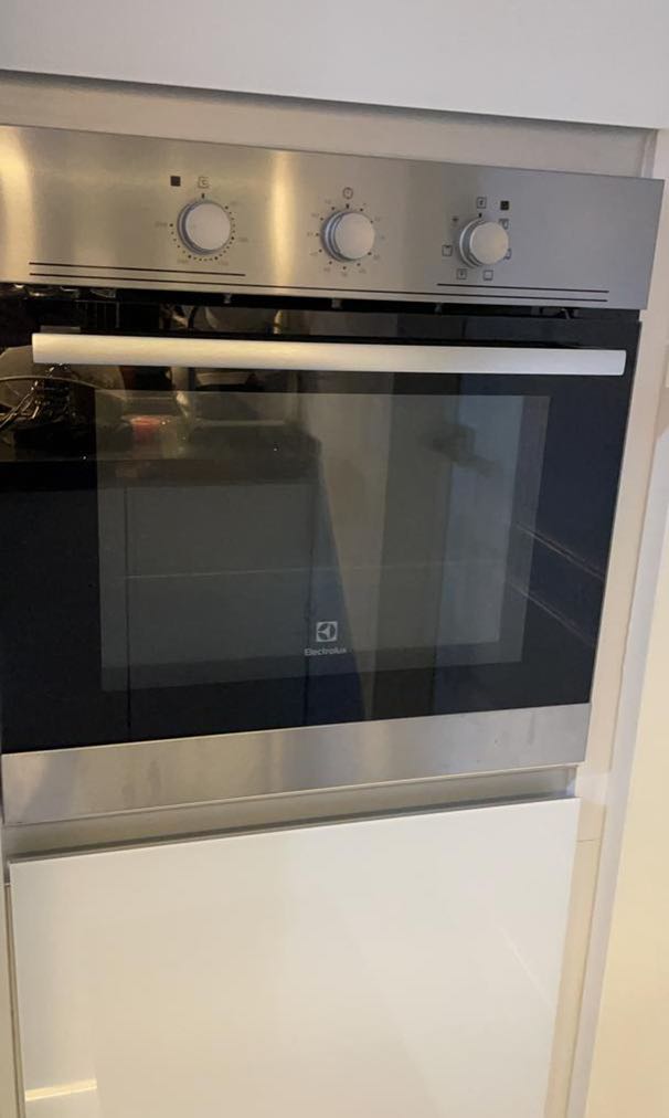 Electrolux built in oven, TV & Home Appliances, Kitchen Appliances