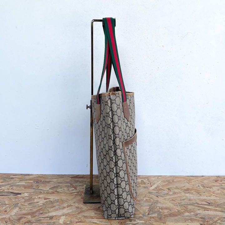 Gucci store pig tote