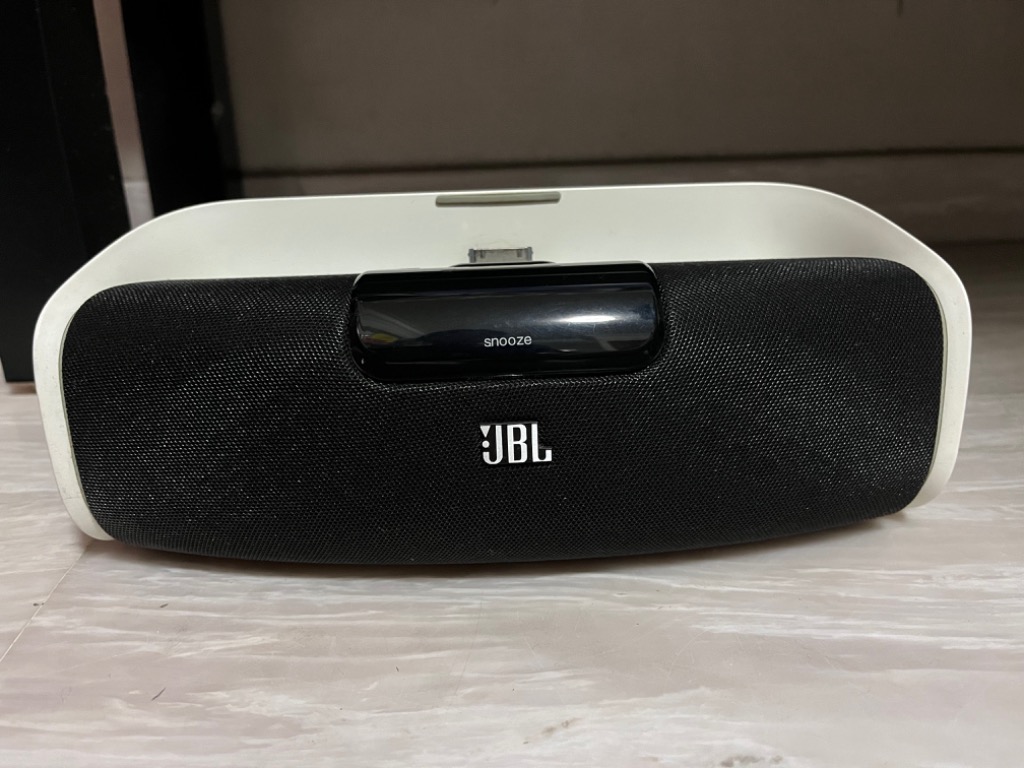 JBL OnBeat aWake Bluetooth Speaker