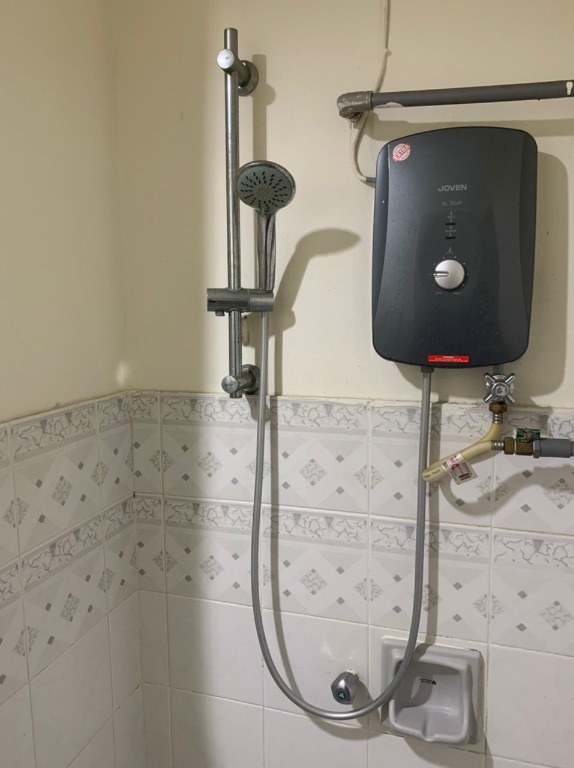 Joven Water heater with pump