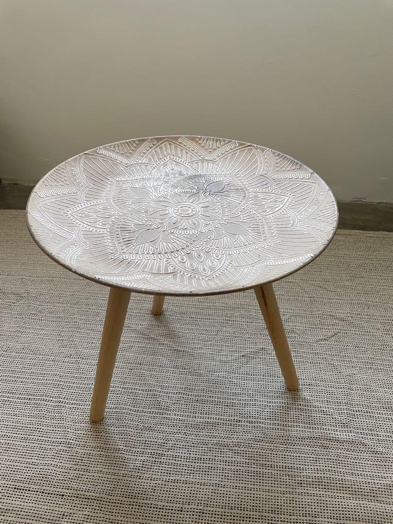 Kaison side table, Furniture & Home Living, Home Decor, Vases