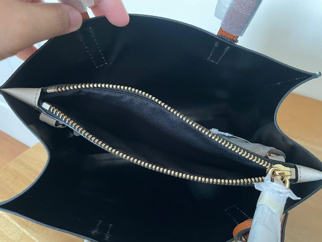Is The Marc Jacobs The Tote Bag a Modern Classic? - PurseBlog