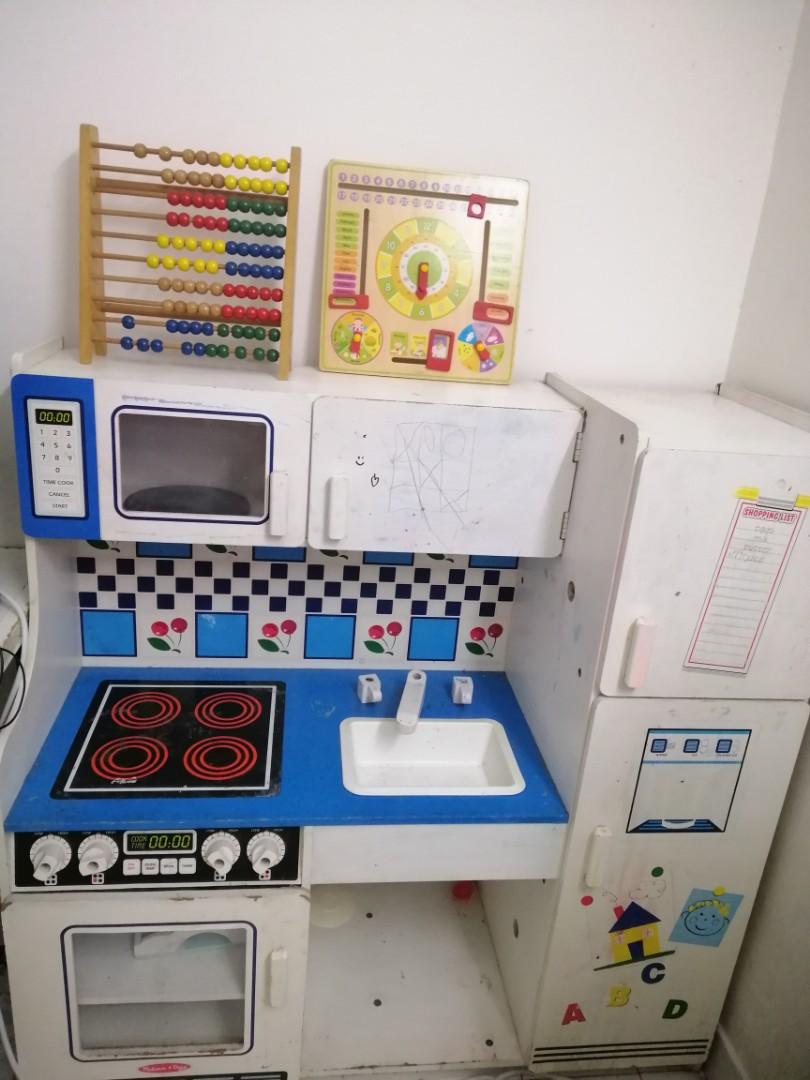 Melissa and doug classic deluxe kitchen outlet