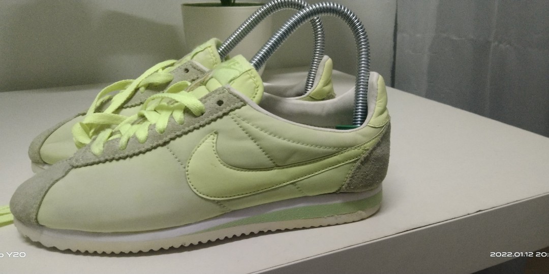 nike cortez lime green