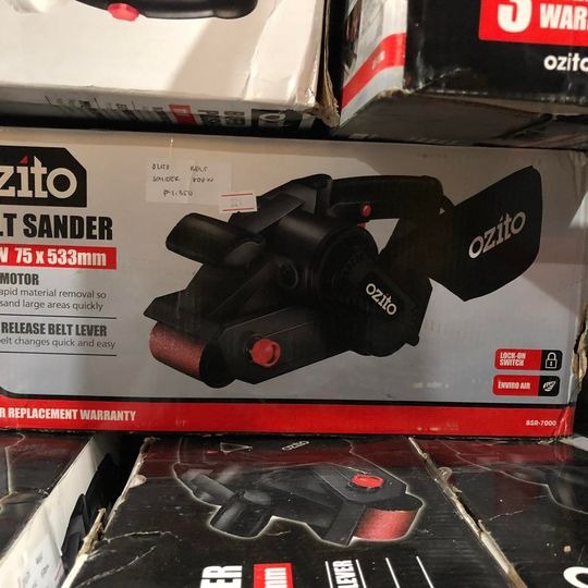 Ozito Belt Sander 800W 75 x 533mm, Commercial & Industrial