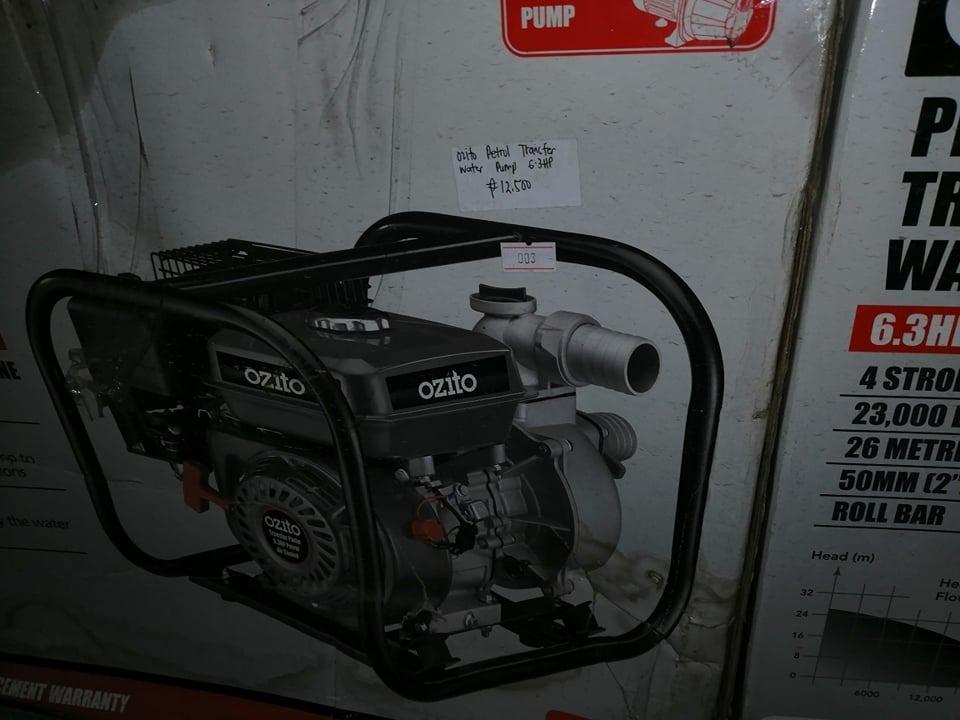 Ozito Petrol Transfer Water Pump 6.3hp (Category: Construction Tools & Equipment) located in San Pedro. Submitted by aus-plus (Listing ID 1136876674, Image 2). Description: Ozito Petrol Transfer Water Pump 6.3hp.