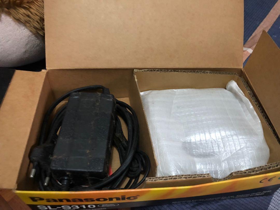 Panasonic Discman (Category: Portable Music Players) located in Manila. Submitted by crunkboi (Listing ID 1136896269, Image 3). Description: Discman. Still negotiable. Buyer shoulder SF.