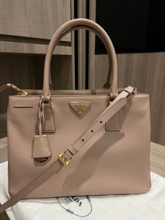 (Category: ) located in . Submitted by shopendshop (Listing ID 1137044873, Image 1). Description: .