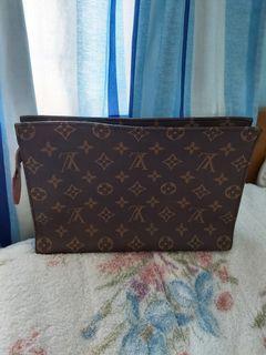 Preowned LV Toiletry